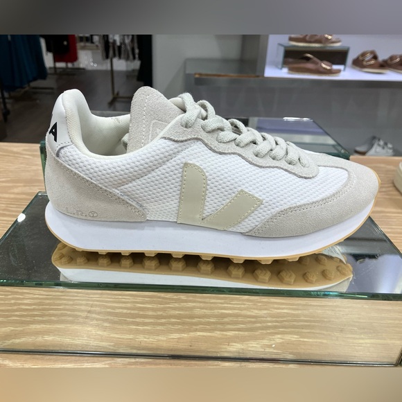 VEJA Rio Branco Alveomesh NWT - Picture 5 of 7